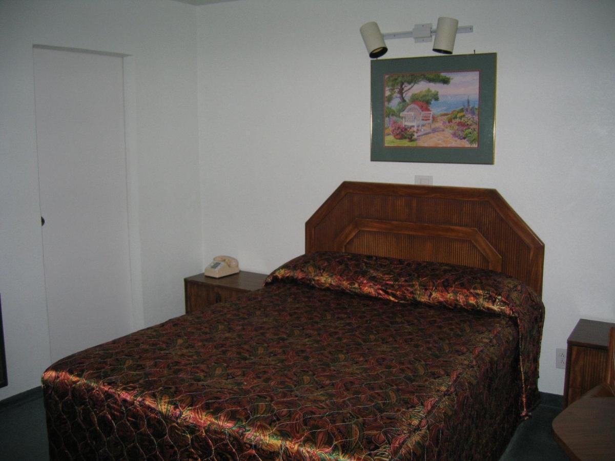 El Rancho Motel Watsonville Room photo